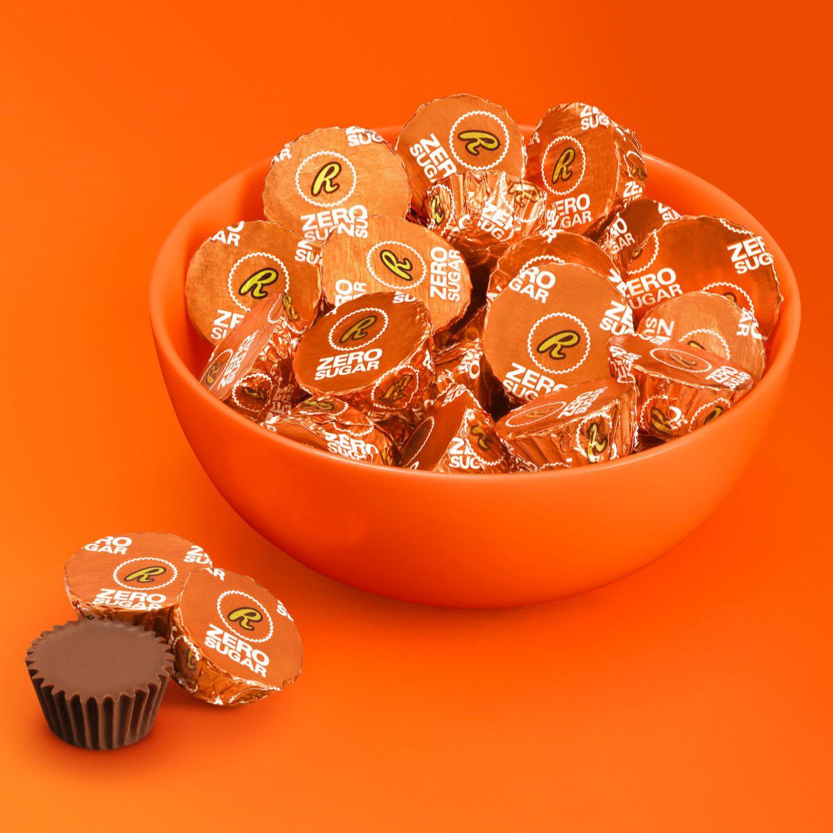 REESE’S Zero Sugar Miniatures Chocolate Peanut Butter Cups Candy Bag, 5.1 oz - THE HERSHEY COMPANY
